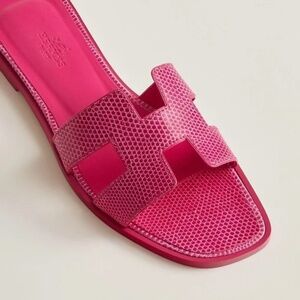 Hermès Oran Sandals Rose Flash Lizard